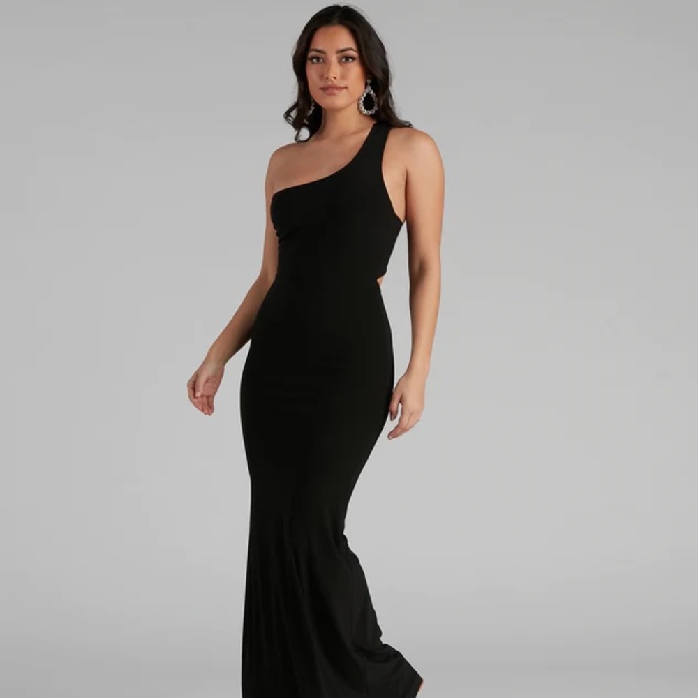 Leilani Formal One-Shoulder Open Back Dress